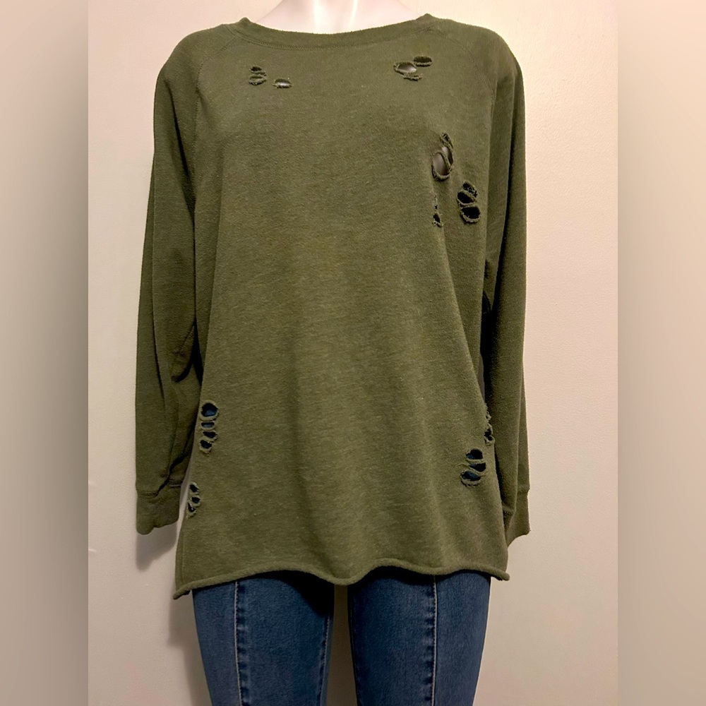 Colsie boutique women’s sz S sage green top w holes, sexy